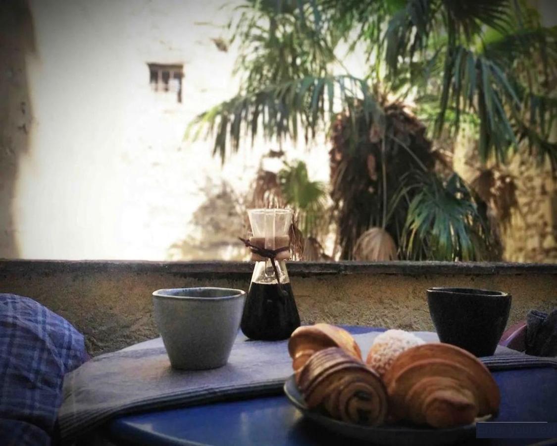 Avec Terrasse Sur Cour, Authentique, Calme