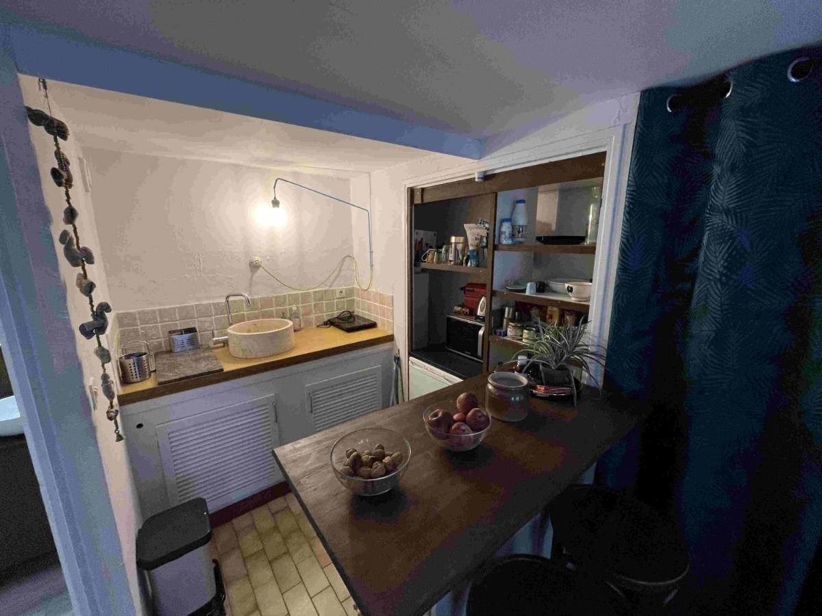 Appartement Avec Terrasse Sur Cour, Authentique, Calme
