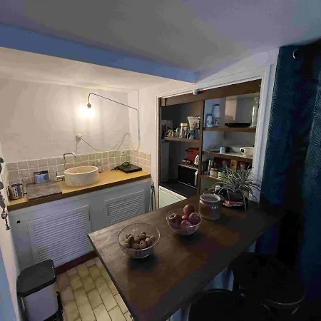 Studio Avec Terrasse Sur Cour, Authentique, Calme Avignon Extérieur photo